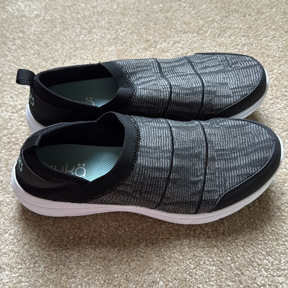 RYKA Women’s Edie Comfort Sneaker in Black - Picture 2 of 6